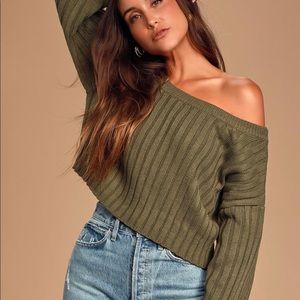 Never worn Olive Green Ribbed Cropped Sweater L